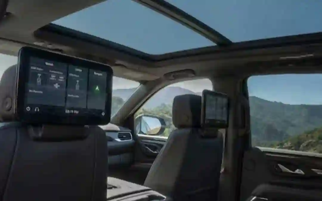 Luxury SUV Car Service NYC — Escalade Navigator